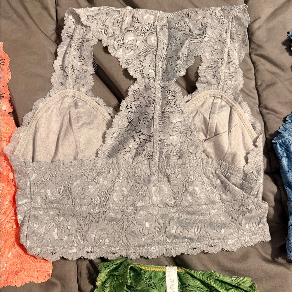 Set of 6 New Lace Bralettes in Various Colors - Picture 2 of 2